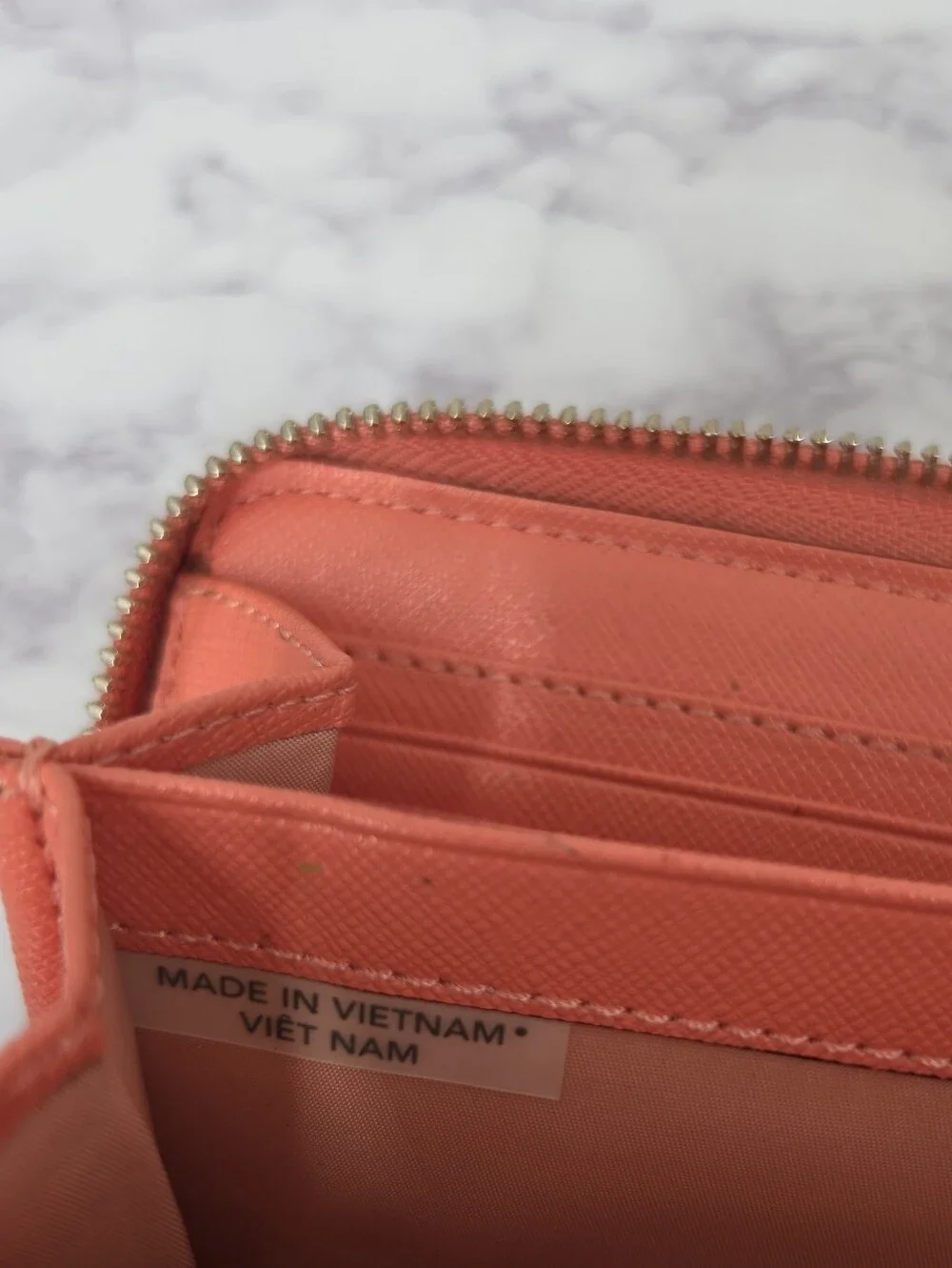 Coach Peyton Pastel Rainbow Stripe Accordion Zip Zippy Long Wallet SEE NOTES Y2K